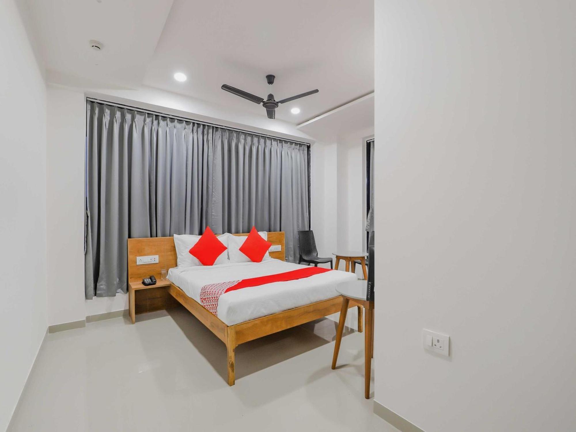 Hotel O Casa Marina Bhatha Ngoại thất bức ảnh