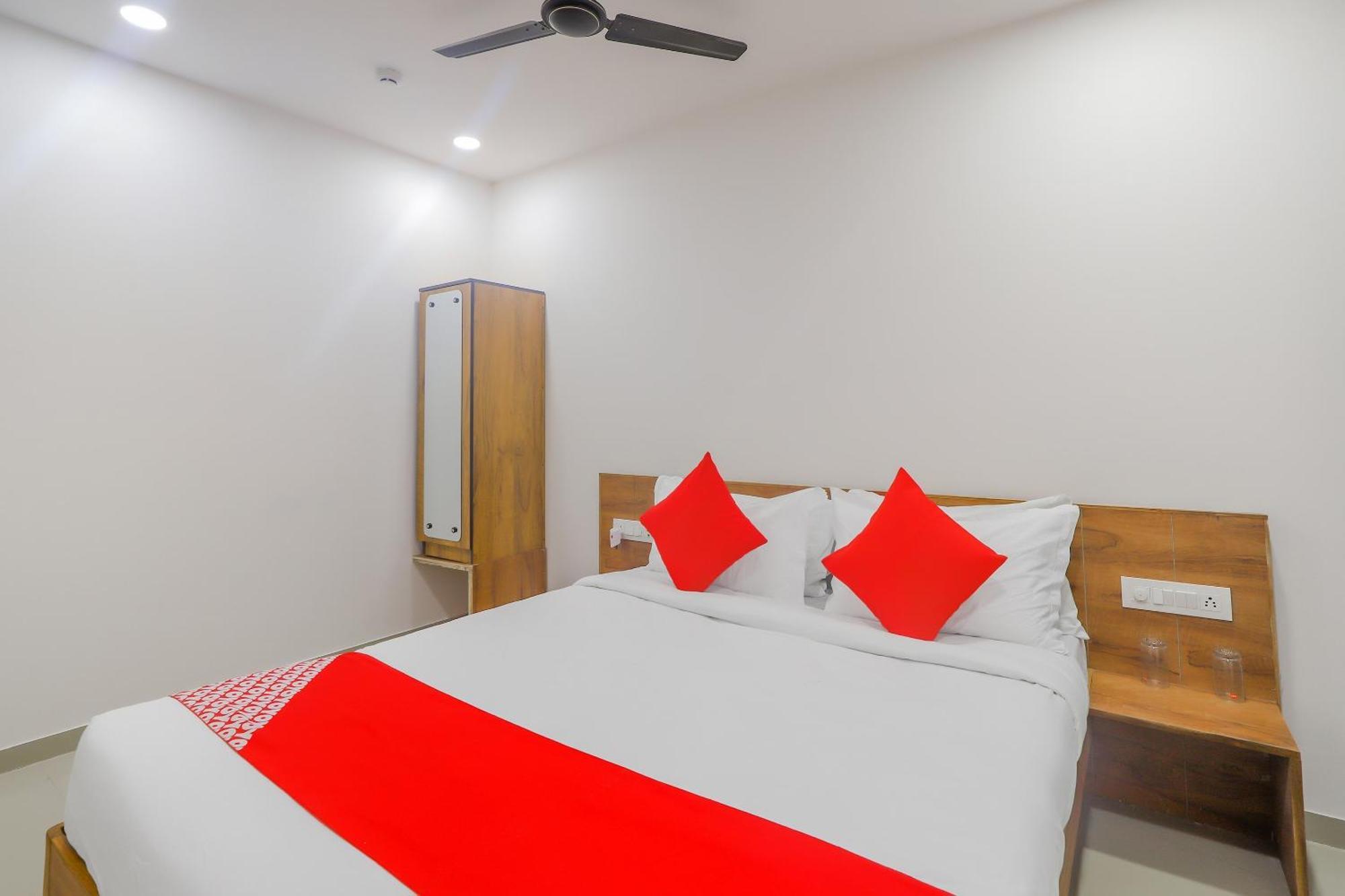 Hotel O Casa Marina Bhatha Ngoại thất bức ảnh