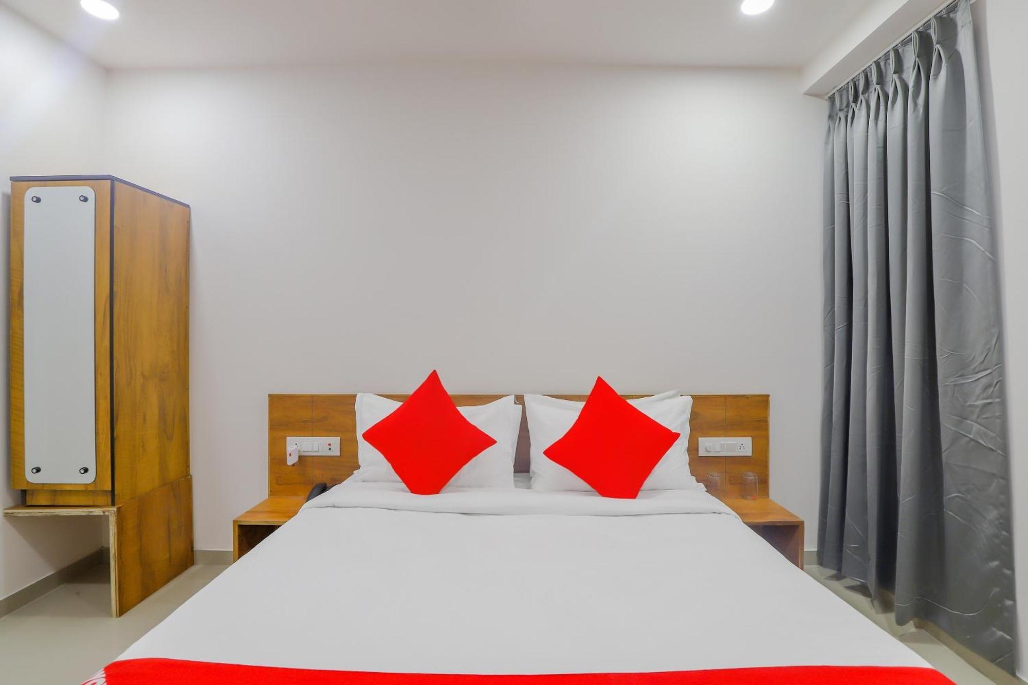 Hotel O Casa Marina Bhatha Ngoại thất bức ảnh